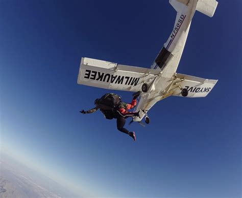 Skydive phoenix - gift certificates. book online. experienced jumpers